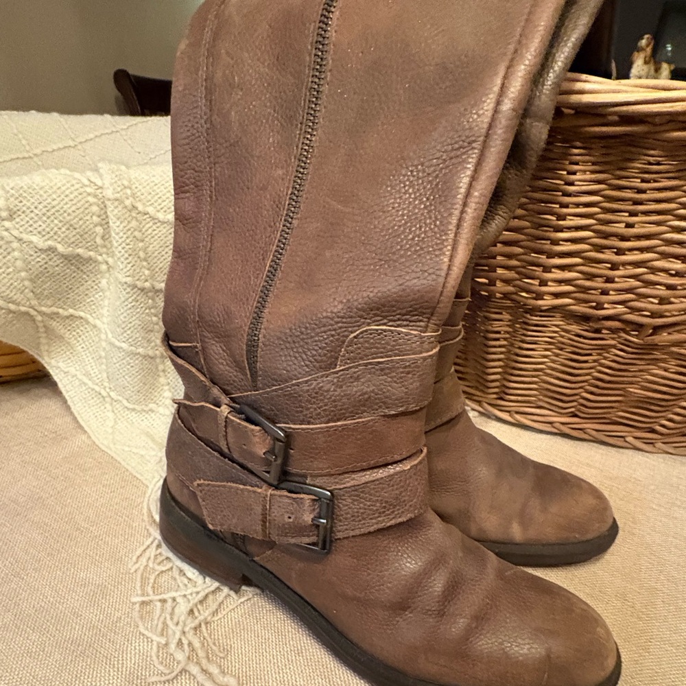 Enzo leather boots